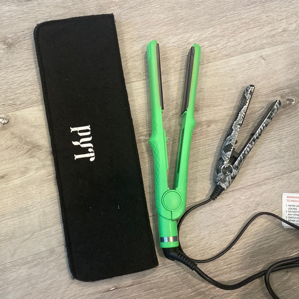 SET OF 2 HAIR STRAIGHTENERS